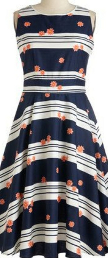 Trollied Dolly Chevron Retro Dress